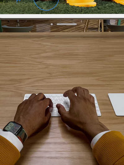Magic Keyboard and Trackpad used with Apple Vision Pro